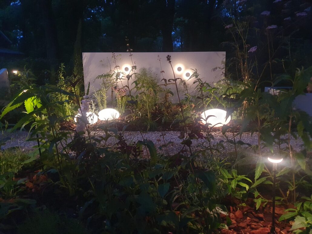 luxe moderne tuin moderne tuin met beplanting witte tuin tuinontwerp moderne tuin weelderige beplanting ecologisch tuinontwerp moderne tuin inspiratie